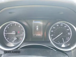 2020 Toyota Camry SE z VIN 4T1G11AK7LU970275, wystawiony jako IAAI lot #42149780 z przebiegiem 67 969 mil mil oraz . Historia ofert i sprzedaży dostępna na DreamBid. Obrazek 7.