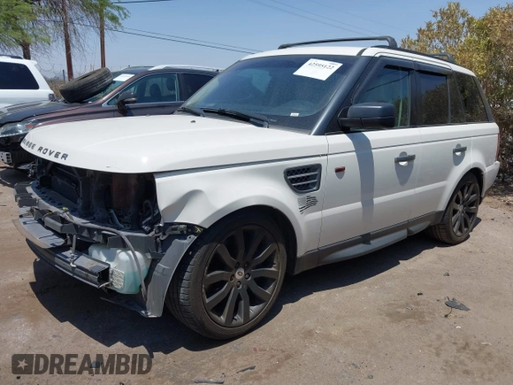 2008 Land Rover Range Rover Sport SC z VIN SALSH23418A181801, wystawiony jako IAAI lot #42595122 z przebiegiem 149 859 mil mil oraz . Historia ofert i sprzedaży dostępna na DreamBid. Obrazek 2.