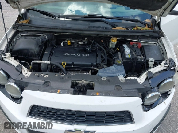 2016 Chevrolet Sonic LT z VIN 1G1JC5SH6G4138083, wystawiony jako IAAI lot #42224466 z przebiegiem 170 619 mil mil oraz . Historia ofert i sprzedaży dostępna na DreamBid. Obrazek 10.