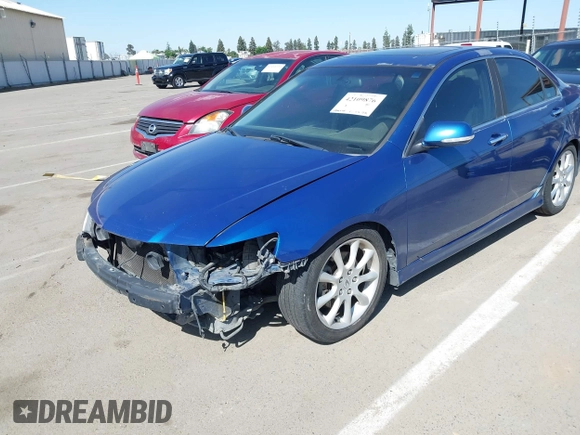 2006 Acura TSX with VIN JH4CL96846C027553, listed as a IAAI auction lot 42109876 with 195,777 mi miles. Bid and sale history available at carsss.com. Image 6.