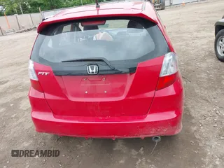 2013 Honda Fit Sport с VIN JHMGE8H50DC066694, выставлен на аукционе IAAI как лот 42358694 с пробегом 84 275 миль миль и . История ставок и продаж доступна на DreamBid. Изображение 17.