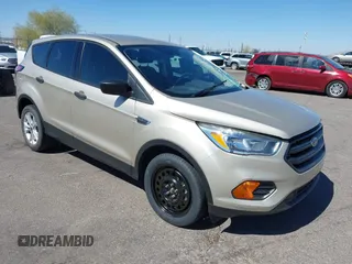 2017 Ford Escape S с VIN 1FMCU0F74HUE97172, выставлен на аукционе IAAI как лот 41675291 с пробегом 43 952 миль миль и . История ставок и продаж доступна на DreamBid. Изображение 1.