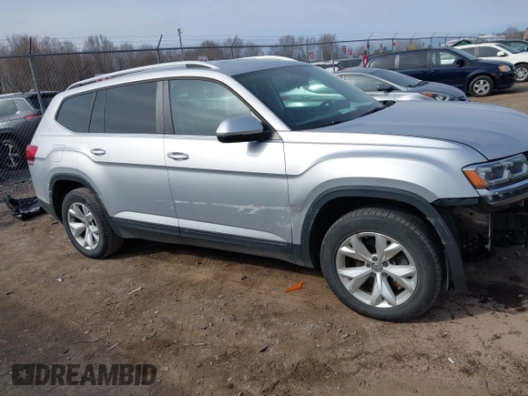 2018 Volkswagen Atlas SE with VIN 1V2KR2CA6JC560411, listed as a IAAI auction lot 41887472 with 168,155 mi miles and . Bid and sale history available at DreamBid. Image 19.