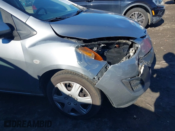 2011 Mazda 2 Sport with VIN JM1DE1HY9B0121499, listed as a IAAI auction lot 41335064 with 128,277 mi miles. Bid and sale history available at carsss.com. Image 12.