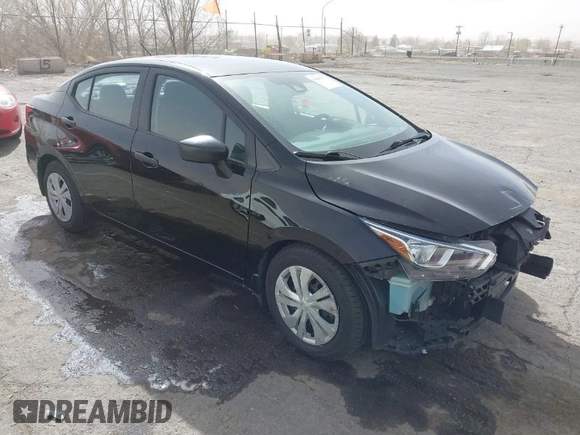 2022 Nissan Versa S z VIN 3N1CN8DV2NL827465, wystawiony jako IAAI lot #41693112 z przebiegiem 43 918 mil mil oraz . Historia ofert i sprzedaży dostępna na DreamBid. Obrazek 1.