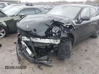 2020 Porsche Macan with VIN WP1AA2A51LLB03131, listed as a IAAI auction lot 40811412 with 59,590 mi miles and . Bid and sale history available at DreamBid. Image 6.