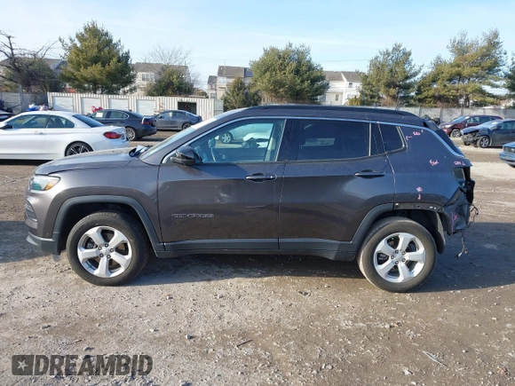 2022 Jeep Compass Latitude with VIN 3C4NJDBB7NT123913, listed as a IAAI auction lot 41431372 with 37,006 mi miles and . Bid and sale history available at DreamBid. Image 13.