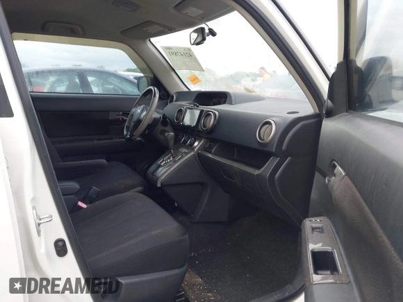 2008 Scion xB z VIN JTLKE50E781033090, wystawiony jako IAAI lot #42147891 z przebiegiem 182 113 mil mil oraz . Historia ofert i sprzedaży dostępna na DreamBid. Obrazek 5.