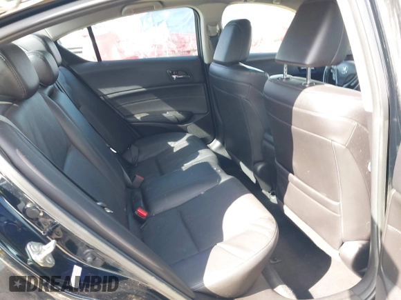 2013 Acura ILX Premium Pkg with VIN 19VDE1F5XDE003179, listed as a IAAI auction lot 41688274 with 186,470 mi miles. Bid and sale history available at carsss.com. Image 8.