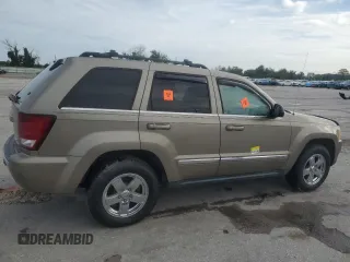 2005 Jeep Grand Cherokee Limited with VIN 1J8HR58215C671851, listed as a Copart auction lot 70700074 with 108,304 mi miles and Salvage Title. Bid and sale history available at carsss.com. Image 3.