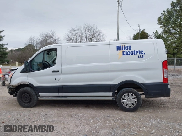 2019 Ford Transit с VIN 1FTYR1ZM8KKB50045, выставлен на аукционе IAAI как лот 41467897 с пробегом 106 525 миль миль и . История ставок и продаж доступна на DreamBid. Изображение 14.