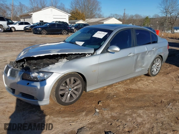 2006 BMW 3 Series 325i with VIN WBAVB13516KX40275, listed as a IAAI auction lot 41563739 with 185,783 mi miles. Bid and sale history available at carsss.com. Image 16.