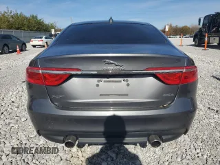 2016 Jaguar XF 35t Premium with VIN SAJBD4BV3GCY09600, listed as a Copart auction lot 78155534 with 59,803 mi miles and Clean Title. Bid and sale history available at carsss.com. Image 6.