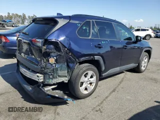 2019 Toyota RAV4 XLE with VIN JTMW1RFV8KD012701, listed as a Copart auction lot 54642105 with 25,747 mi miles and Salvage Title. Bid and sale history available at carsss.com. Image 3.