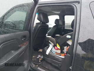 2014 GMC Yukon XL Denali with VIN 1GKS2MEF2ER219511, listed as a IAAI auction lot 41101470 with 187,326 mi miles. Bid and sale history available at carsss.com. Image 8.