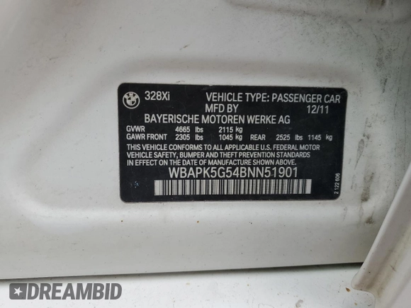 2011 BMW 3 Series 328i xDrive z VIN WBAPK5G54BNN51901, wystawiony jako Copart lot #53921885 z przebiegiem Nie podano mil oraz Szkody całkowita. Historia ofert i sprzedaży dostępna na DreamBid. Obrazek 12.