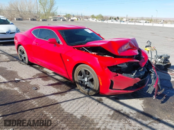 2020 Chevrolet Camaro 1LS z VIN 1G1FB1RX2L0122611, wystawiony jako IAAI lot #41835572 z przebiegiem 111 175 mil mil oraz . Historia ofert i sprzedaży dostępna na DreamBid. Obrazek 1.