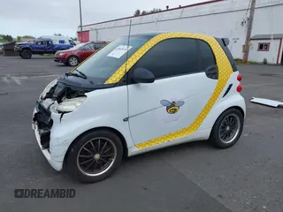 2008 Smart fortwo Pure z VIN WMEEJ31X18K126191, wystawiony jako IAAI lot #42045070 z przebiegiem 149 361 mil mil oraz . Historia ofert i sprzedaży dostępna na DreamBid. Obrazek 2.