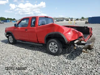 1998 Nissan Frontier XE z VIN 1N6DD26S8WC368957, wystawiony jako Copart lot #56512965 z przebiegiem 112 819 mil mil oraz Szkody całkowita. Historia ofert i sprzedaży dostępna na DreamBid. Obrazek 2.
