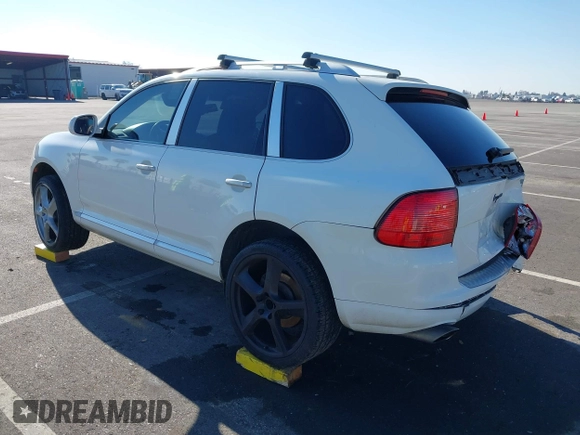 2005 Porsche Cayenne with VIN WP1AA29P85LA24175, listed as a IAAI auction lot 41301076 with 174,291 mi miles. Bid and sale history available at carsss.com. Image 3.