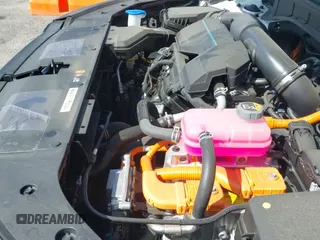 2025 Kia Sorento SX Prestige with VIN KNDRKDJG6S5296538, listed as a IAAI auction lot 41891782 with 8,292 mi miles and . Bid and sale history available at DreamBid. Image 20.