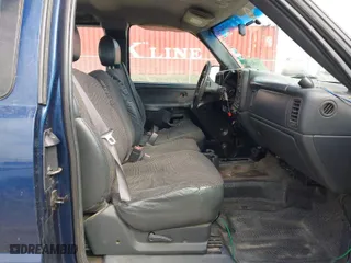 2002 Chevrolet Silverado 1500 LS with VIN 1GCEK19V62Z232170, listed as a IAAI auction lot 41888595 with 1 mi miles. Bid and sale history available at carsss.com. Image 5.