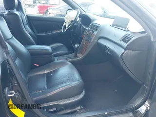 2001 Lexus ES 300 with VIN JT8BF28G115111003, listed as a IAAI auction lot 41812165 with 173,431 mi miles. Bid and sale history available at carsss.com. Image 5.