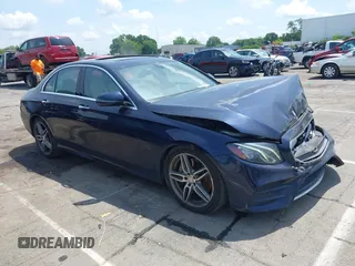 2017 Mercedes-Benz E 300 Luxury с VIN WDDZF4JB3HA155487, выставлен на аукционе IAAI как лот 42509860 с пробегом 103 974 миль миль и . История ставок и продаж доступна на DreamBid. Изображение 13.