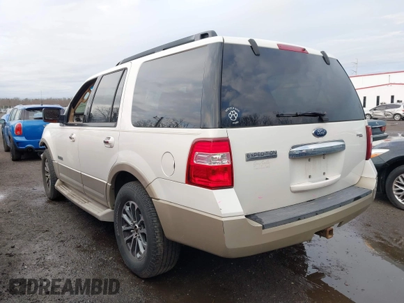 2008 Ford Expedition Eddie Bauer z VIN 1FMFU17508LA48514, wystawiony jako IAAI lot #41800982 z przebiegiem 180 038 mil mil oraz . Historia ofert i sprzedaży dostępna na DreamBid. Obrazek 3.
