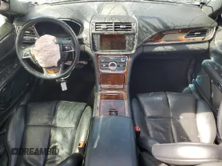 2019 Lincoln Continental Select with VIN 1LN6L9SK4K5606004, listed as a Copart auction lot 48584395 with 110,917 mi miles and Salvage Title. Bid and sale history available at DreamBid. Image 8.