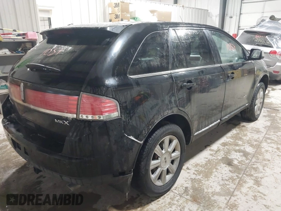 2008 Lincoln MKX with VIN 2LMDU68CX8BJ32572, listed as a IAAI auction lot 41271037 with 1 mi miles. Bid and sale history available at carsss.com. Image 4.