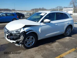 2019 Audi Q5 Premium with VIN WA1ANAFY1K2112607, listed as a IAAI auction lot 41482680 with 58,000 mi miles. Bid and sale history available at carsss.com. Image 18.