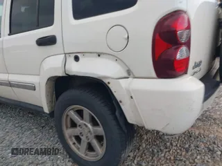 2005 Jeep Liberty Limited with VIN 1J4GL58KX5W632558, listed as a IAAI auction lot 42143440 with 214,079 mi miles and . Bid and sale history available at carsss.com. Image 6.
