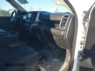 2019 Ram 2500 Tradesman with VIN 3C6UR5CJXKG590738, listed as a IAAI auction lot 41699787 with 134,913 mi miles. Bid and sale history available at carsss.com. Image 5.