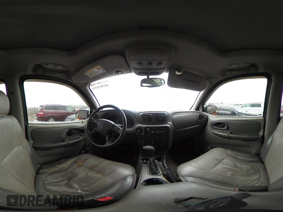 2004 Chevrolet TrailBlazer EXT LS with VIN 1GNET16S346226037, listed as a IAAI auction lot 41565416 with 193,534 mi miles. Bid and sale history available at carsss.com. Image 17.