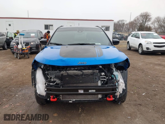 2023 Jeep Compass Trailhawk with VIN 3C4NJDDN8PT551998, listed as a IAAI auction lot 41188039 with 6,531 mi miles and . Bid and sale history available at DreamBid. Image 13.