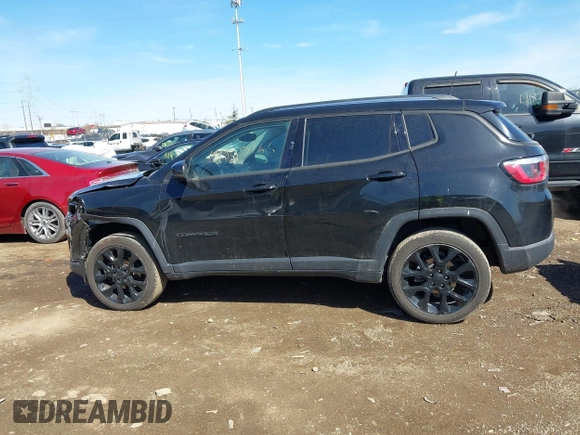 2018 Jeep Compass Limited with VIN 3C4NJDCB7JT361639, listed as a IAAI auction lot 41850166 with 80,208 mi miles. Bid and sale history available at carsss.com. Image 14.