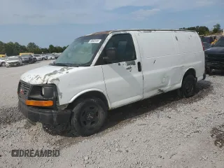 2005 GMC Savana Cargo Van with VIN 1GTFG15X651178241, listed as a Copart auction lot 69802404 with 244,854 mi miles and Salvage Title. Bid and sale history available at carsss.com. Image 1.
