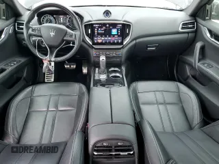 2021 Maserati Ghibli with VIN ZAM57XSS4M1368749, listed as a Copart auction lot 70784004 with 43,930 mi miles and Salvage Title. Bid and sale history available at carsss.com. Image 8.