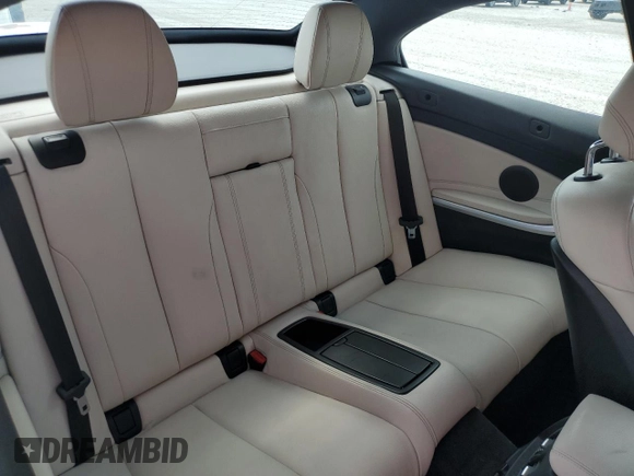 2019 BMW 4 Series 430i z VIN WBA4Z1C59KEE44231, wystawiony jako Copart lot #43372235 z przebiegiem 34 143 mil mil oraz Szkoda całkowita • Salvage title. Historia ofert i sprzedaży dostępna na DreamBid. Obrazek 10.