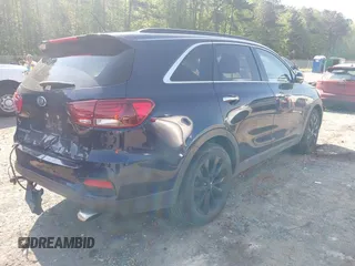 2020 Kia Sorento S z VIN 5XYPG4A58LG695161, wystawiony jako IAAI lot #42060397 z przebiegiem 49 573 mil mil oraz . Historia ofert i sprzedaży dostępna na DreamBid. Obrazek 4.
