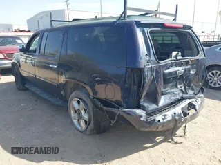 2008 Chevrolet Suburban LT w/3LT with VIN 1GNFK16328J113022, listed as a IAAI auction lot 41769498 with 160,487 mi miles. Bid and sale history available at carsss.com. Image 3.