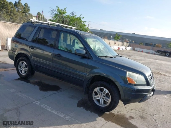 2004 Honda Pilot EX with VIN 2HKYF18414H589485, listed as a IAAI auction lot 42100822 with 172,254 mi miles. Bid and sale history available at carsss.com. Image 1.