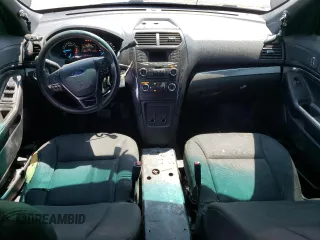 2016 Ford Police Interceptor Utility z VIN 1FM5K8AR3GGC95703, wystawiony jako Copart lot #59767605 z przebiegiem 197 427 mil mil oraz Czysty tytuł • Clean title. Historia ofert i sprzedaży dostępna na DreamBid. Obrazek 8.