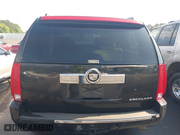 2009 Cadillac Escalade ESV с VIN 1GYFK26279R270175, выставлен на аукционе IAAI как лот 42349456 с пробегом 189 172 миль миль и . История ставок и продаж доступна на DreamBid. Изображение 16.