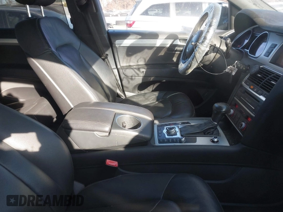 2015 Audi Q7 3.0T S line Prestige with VIN WA1DGAFEXFD001724, listed as a IAAI auction lot 41367612 with 57,066 mi miles. Bid and sale history available at carsss.com. Image 5.