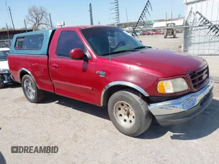 1999 Ford F-150 Work Series with VIN 1FTRF17W0XNB19833, listed as a IAAI auction lot 41993435 with 1 mi miles. Bid and sale history available at carsss.com. Image 1.
