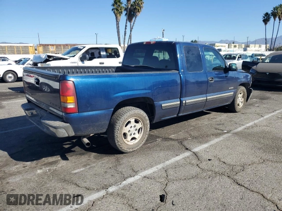2000 Chevrolet Silverado 1500 LS with VIN 1GCEC19V1YZ156525, listed as a Copart auction lot 79340834 with 274,437 mi miles and Salvage Title. Bid and sale history available at carsss.com. Image 3.