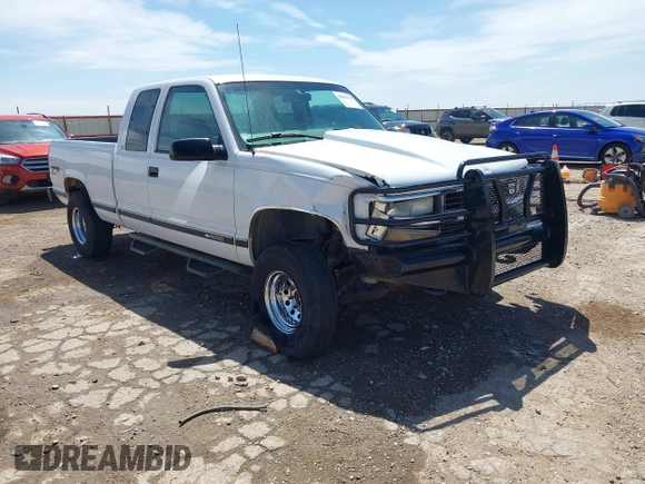 1998 Chevrolet Silverado 1500 with VIN 1GCEK19R0WR134874, listed as a IAAI auction lot 42062143 with 162,211 mi miles and . Bid and sale history available at DreamBid. Image 1.