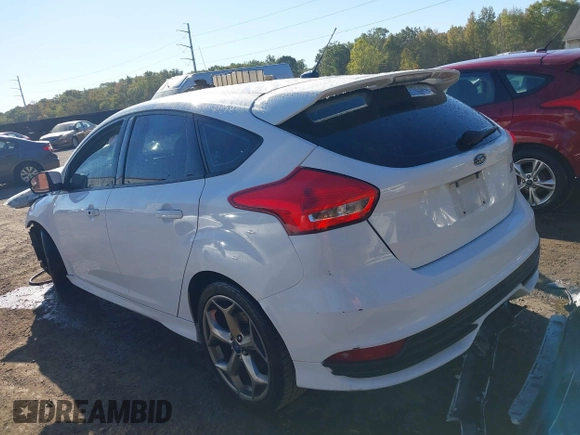2017 Ford Focus ST with VIN 1FADP3L94HL214904, listed as a IAAI auction lot 40544868 with 77,098 mi miles and . Bid and sale history available at carsss.com. Image 3.